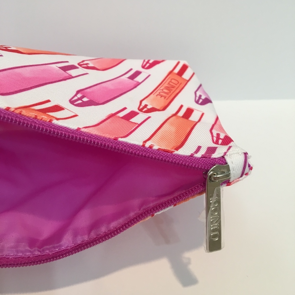 NEW Clinique Travel Makeup Bag Chubby Stick Print - Picture 2 of 2